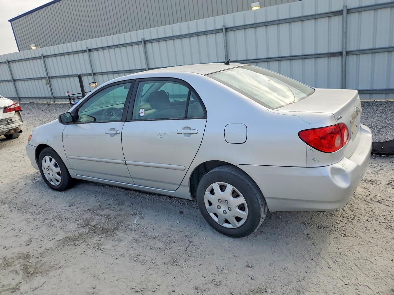 2005 TOYOTA COROLLA CE photo 4