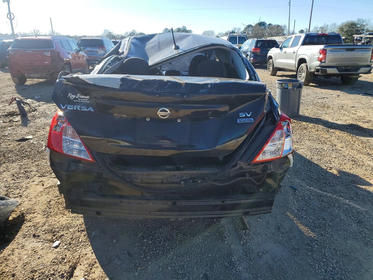 2019 NISSAN VERSA S photo 6