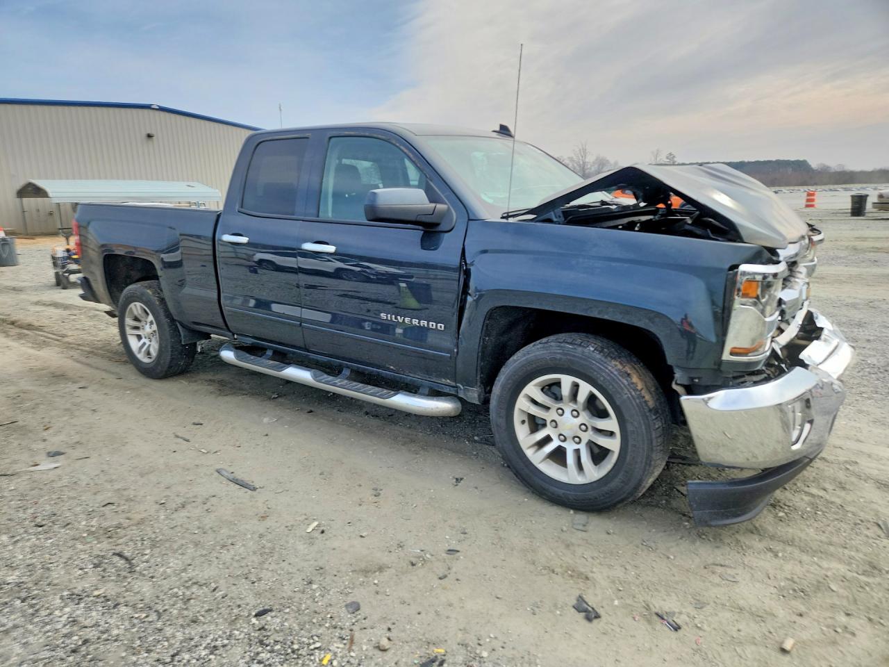 2017 CHEVROLET SILVERADO C1500 LT photo 10