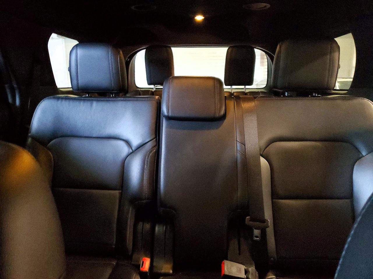 2018 FORD EXPLORER XLT photo 19