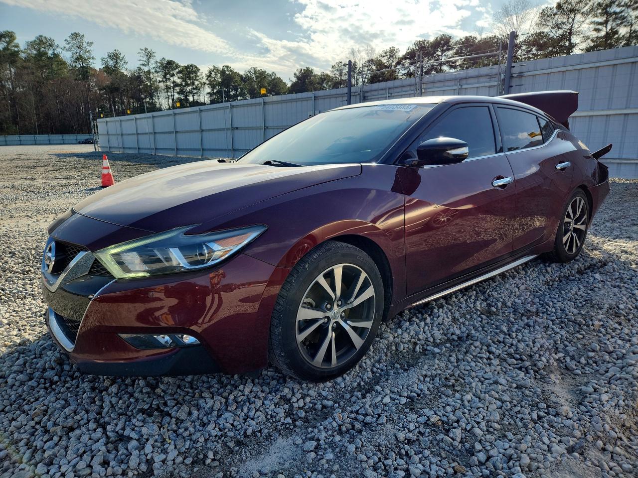 2017 NISSAN MAXIMA