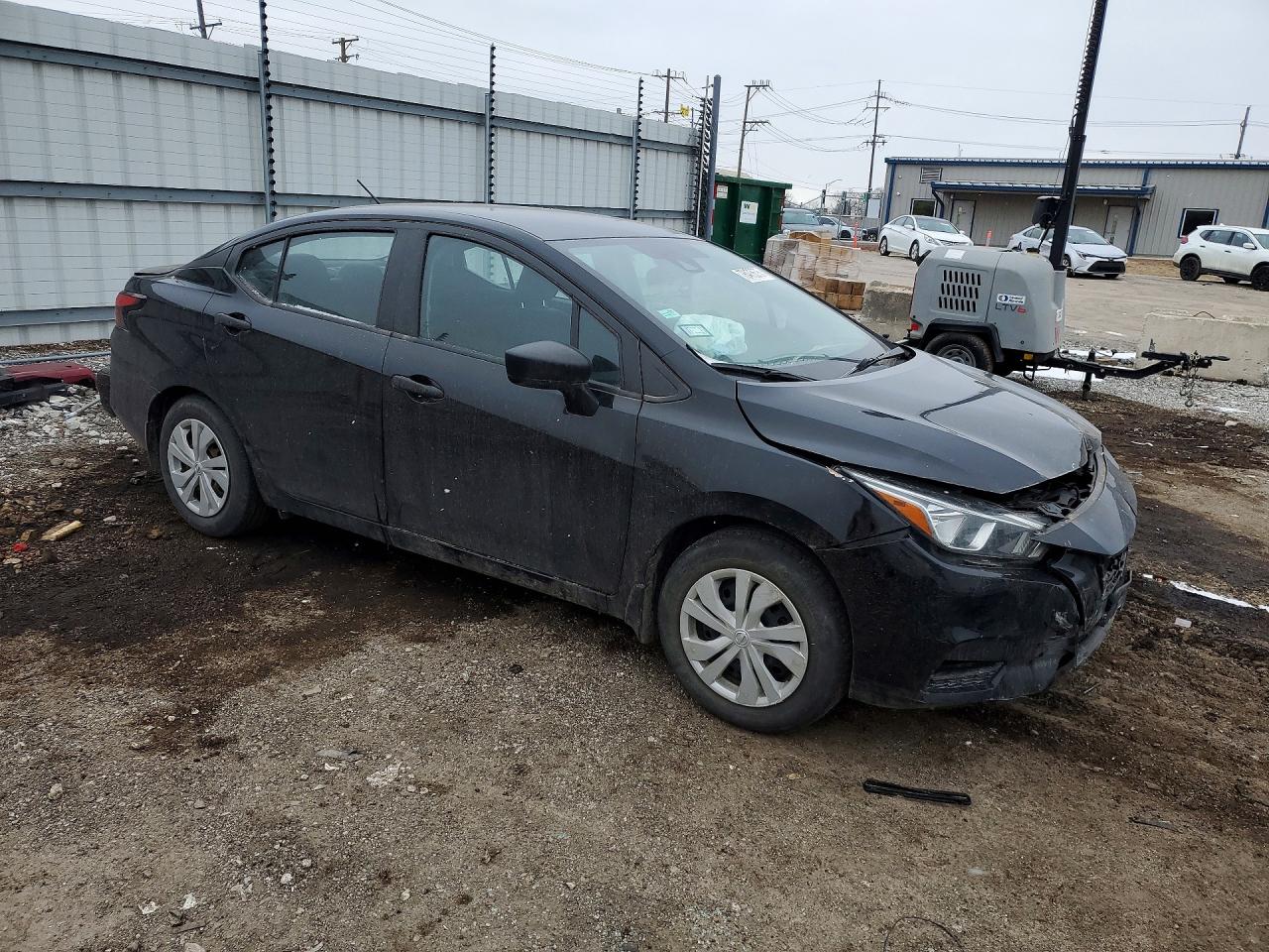 2021 NISSAN VERSA S photo 7