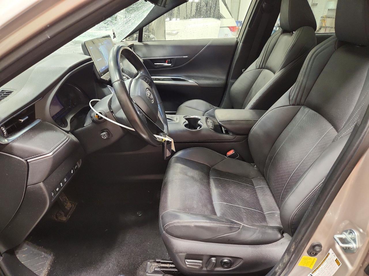 2021 TOYOTA VENZA LIMITED photo 7