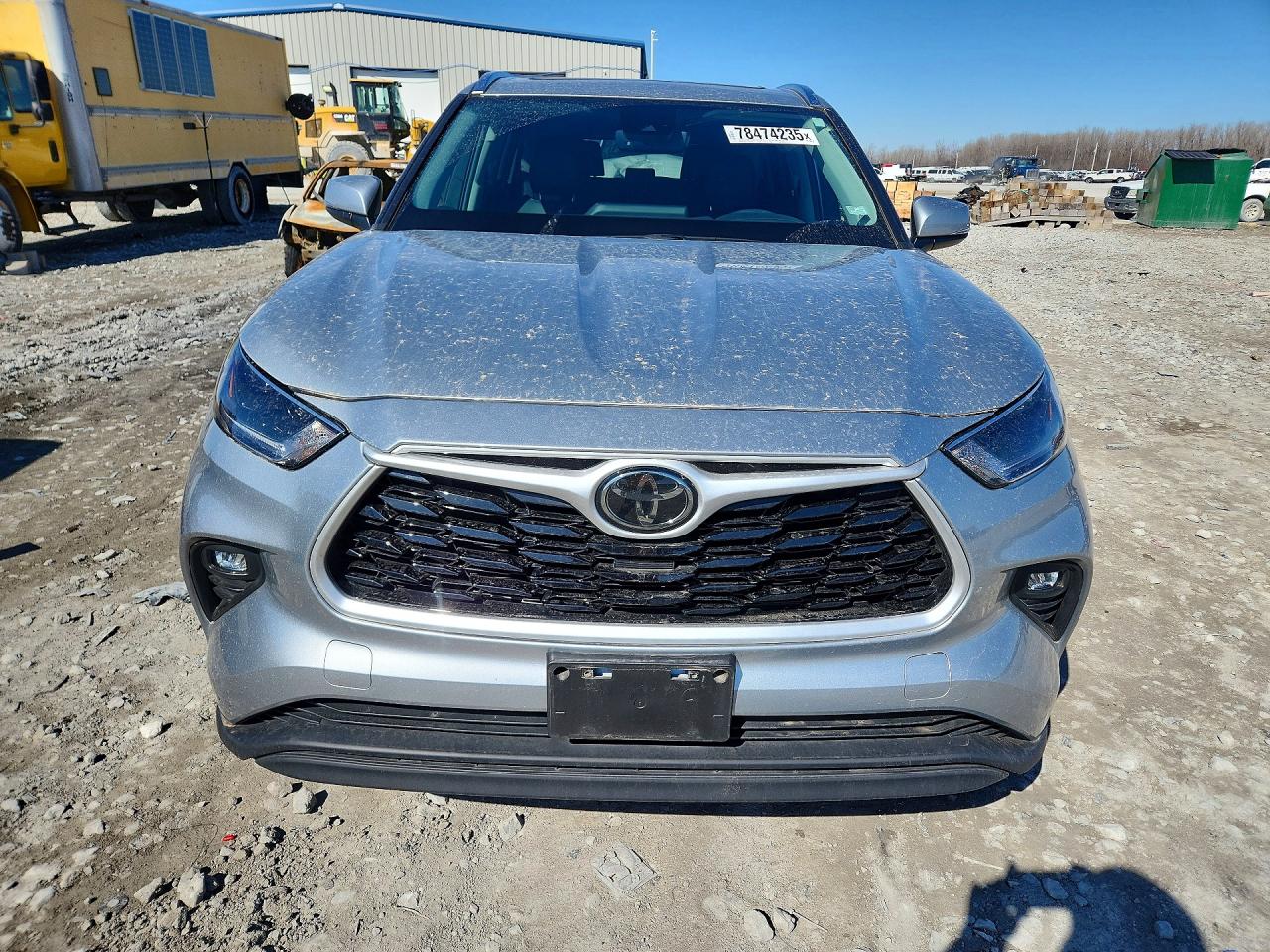 2021 TOYOTA HIGHLANDER XLE photo 9