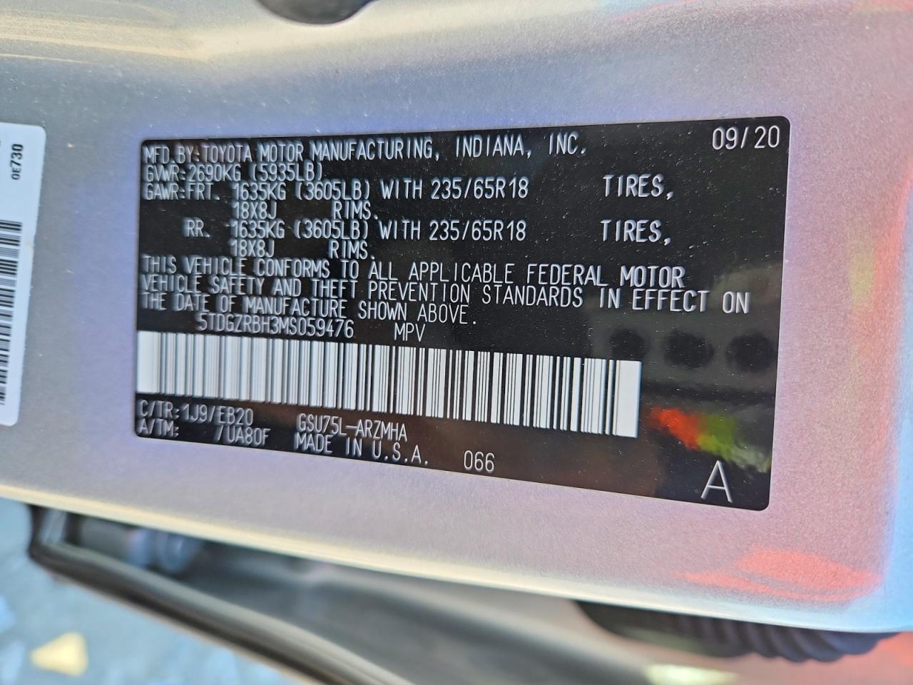 2021 TOYOTA HIGHLANDER XLE photo 25
