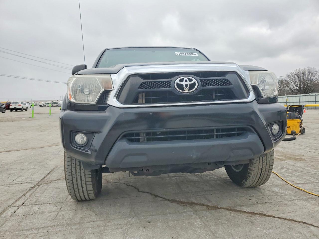 2013 TOYOTA TACOMA PRERUNNER V6 photo 5