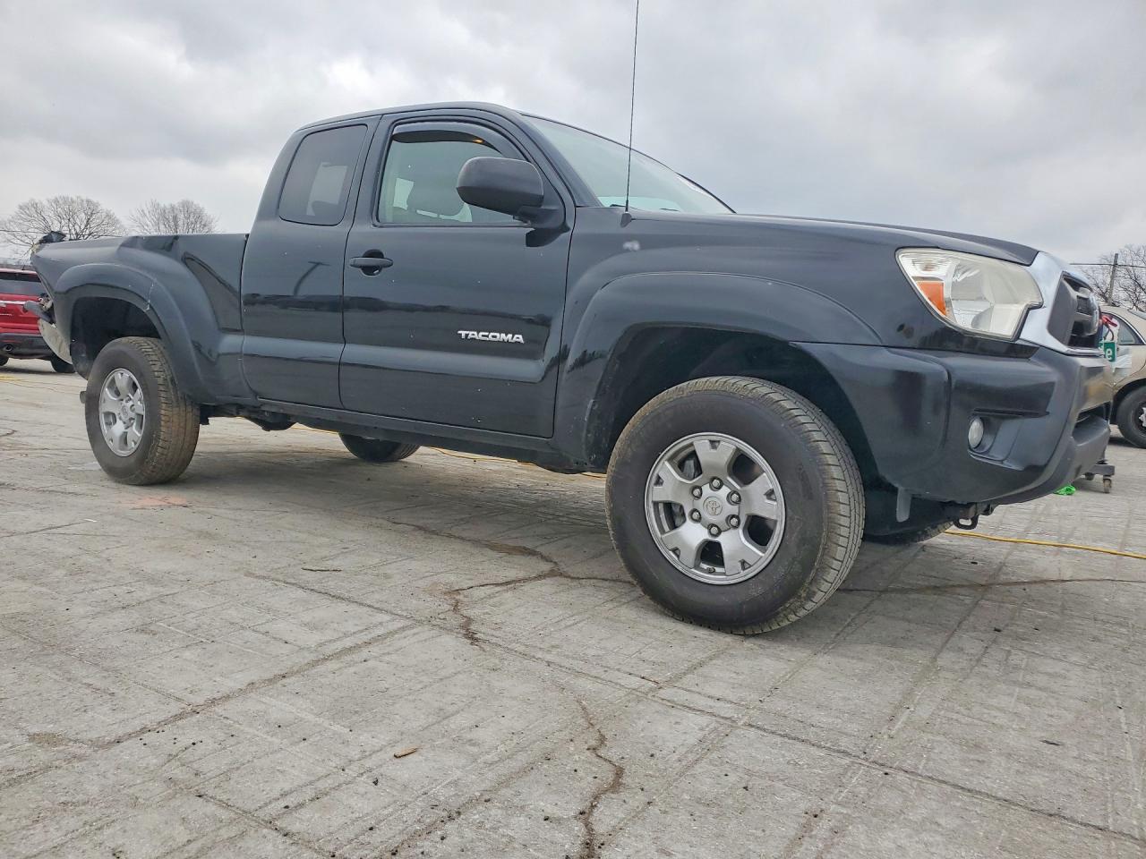 2013 TOYOTA TACOMA PRERUNNER V6 photo 4