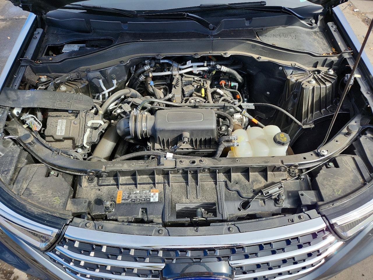 2023 FORD EXPLORER XLT photo 12