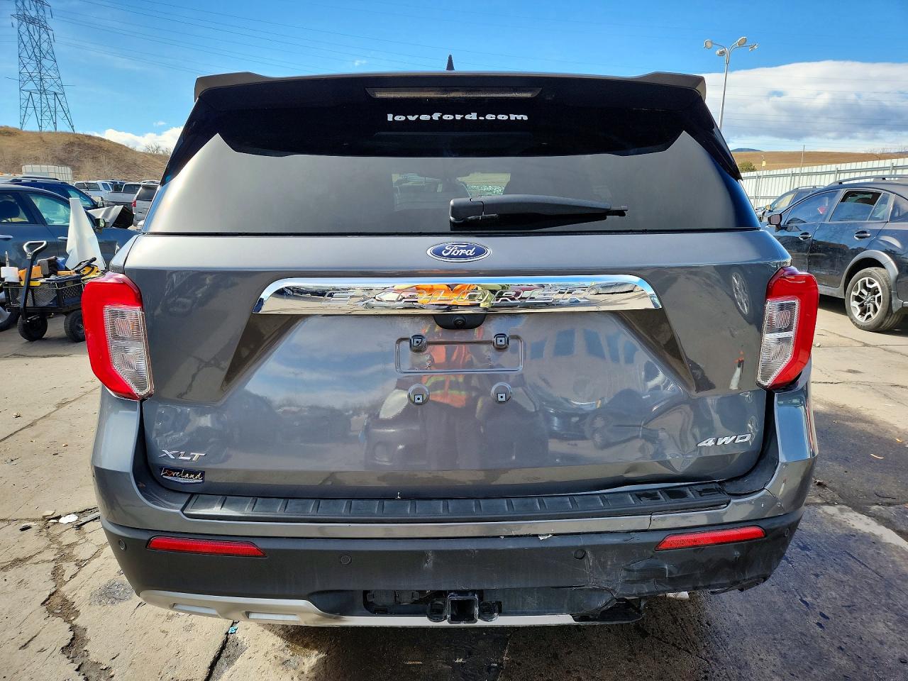 2023 FORD EXPLORER XLT photo 6
