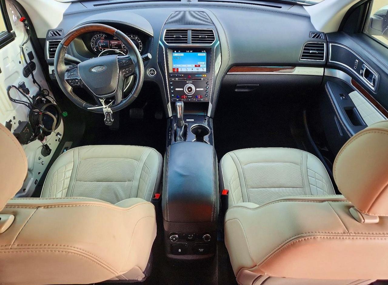 2017 FORD EXPLORER PLATINUM photo 8
