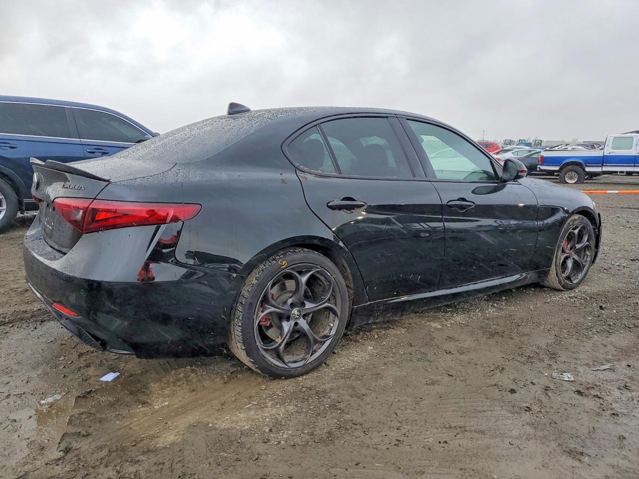 2020 ALFA ROMEO GIULIA TI photo 7