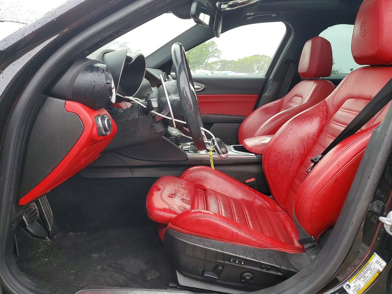 2020 ALFA ROMEO GIULIA TI photo 19
