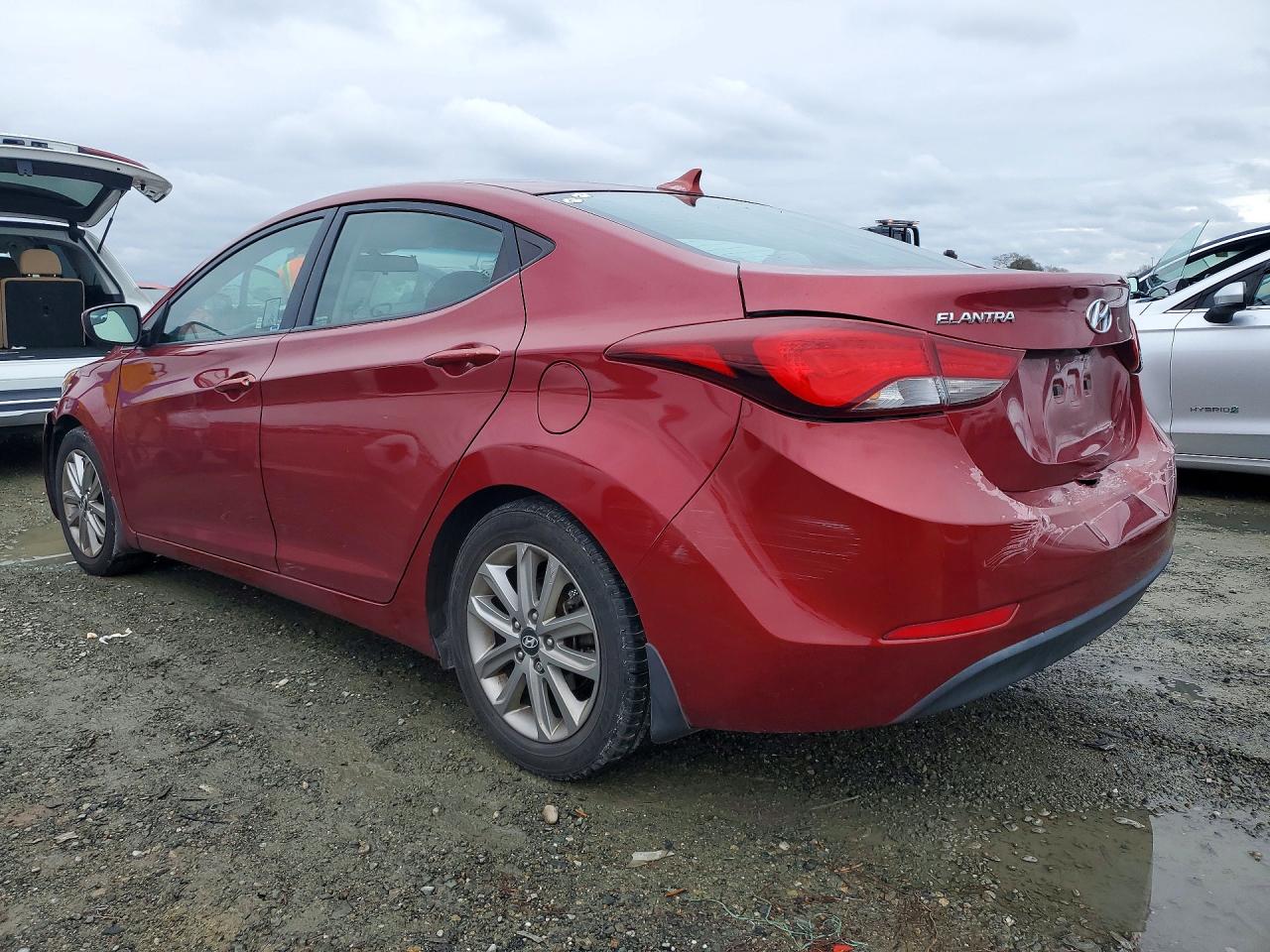 2014 HYUNDAI ELANTRA SE photo 2