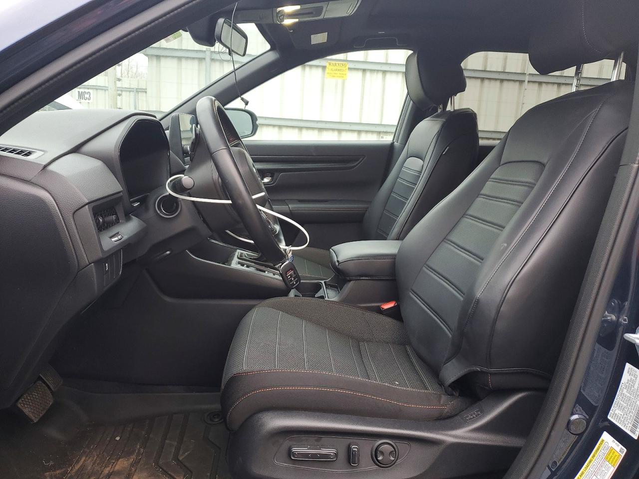 2025 HONDA CR-V SPORT photo 13