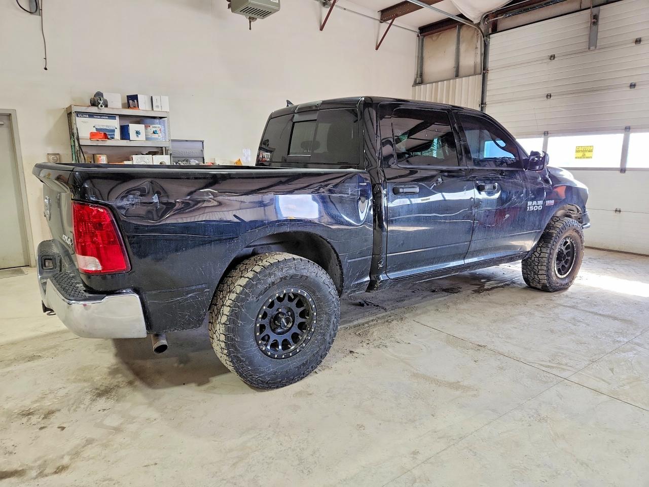 2014 RAM 1500 photo 3