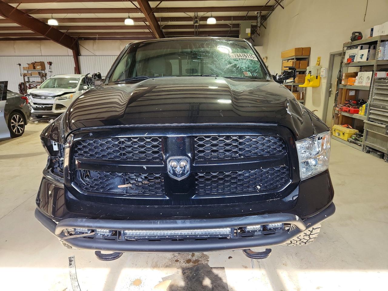 2014 RAM 1500 photo 5