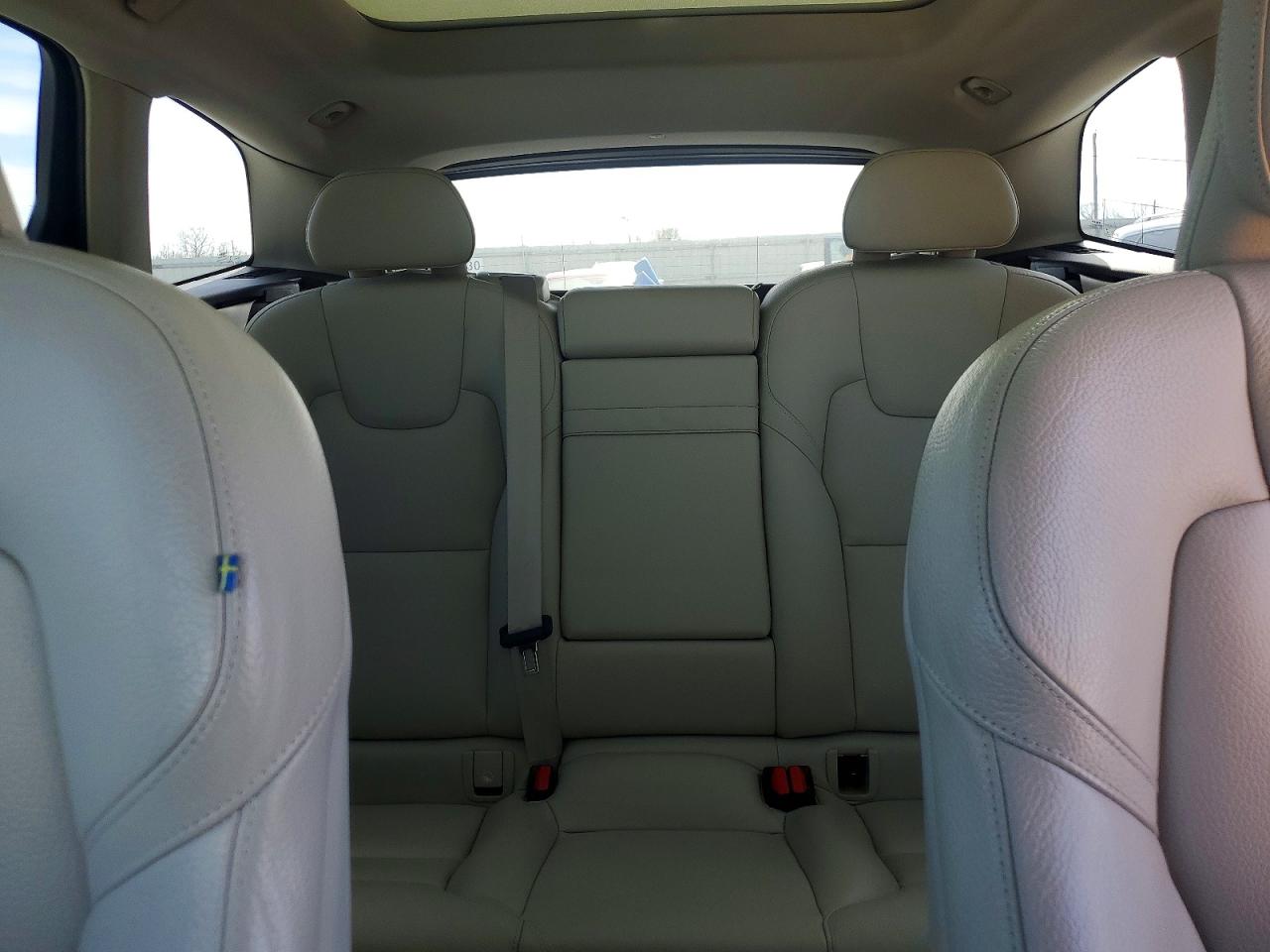 2019 VOLVO XC60 T5 MOMENTUM photo 10