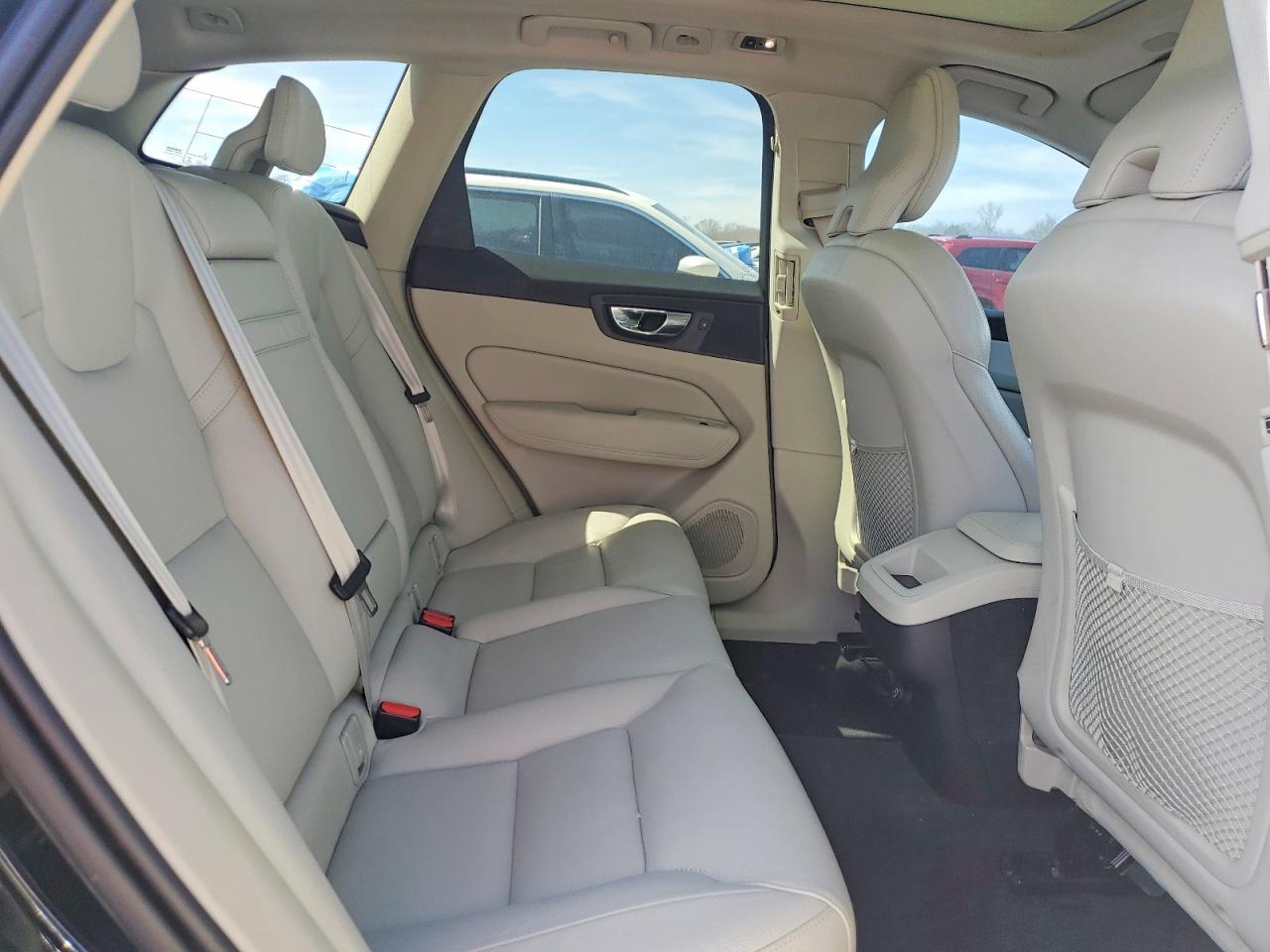 2019 VOLVO XC60 T5 MOMENTUM photo 11