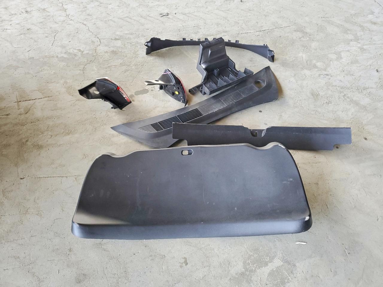 2023 TESLA MODEL 3 photo 34