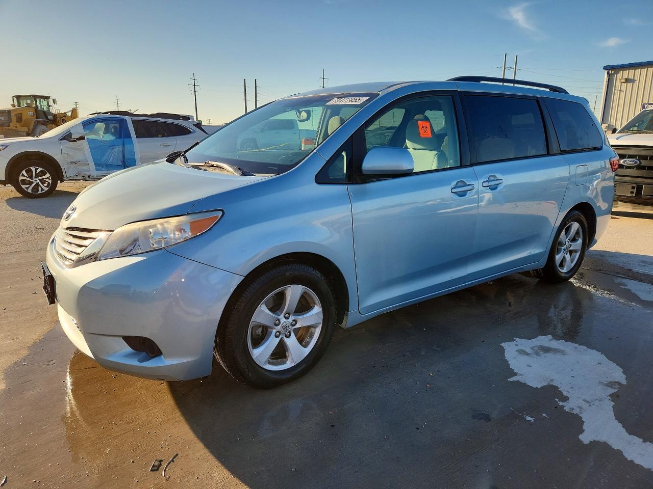 2015 TOYOTA SIENNA
