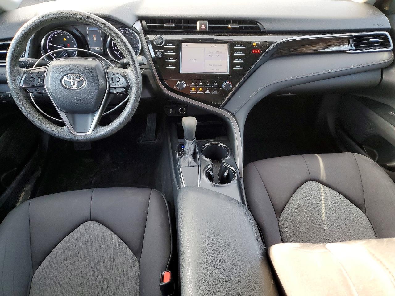 2019 TOYOTA CAMRY LE photo 15