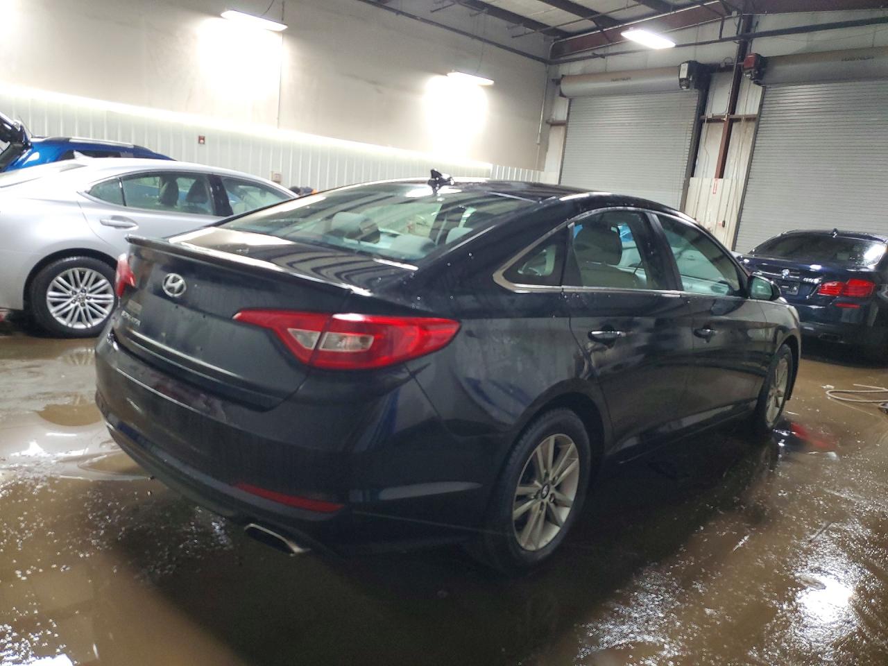 2015 HYUNDAI SONATA SE photo 5