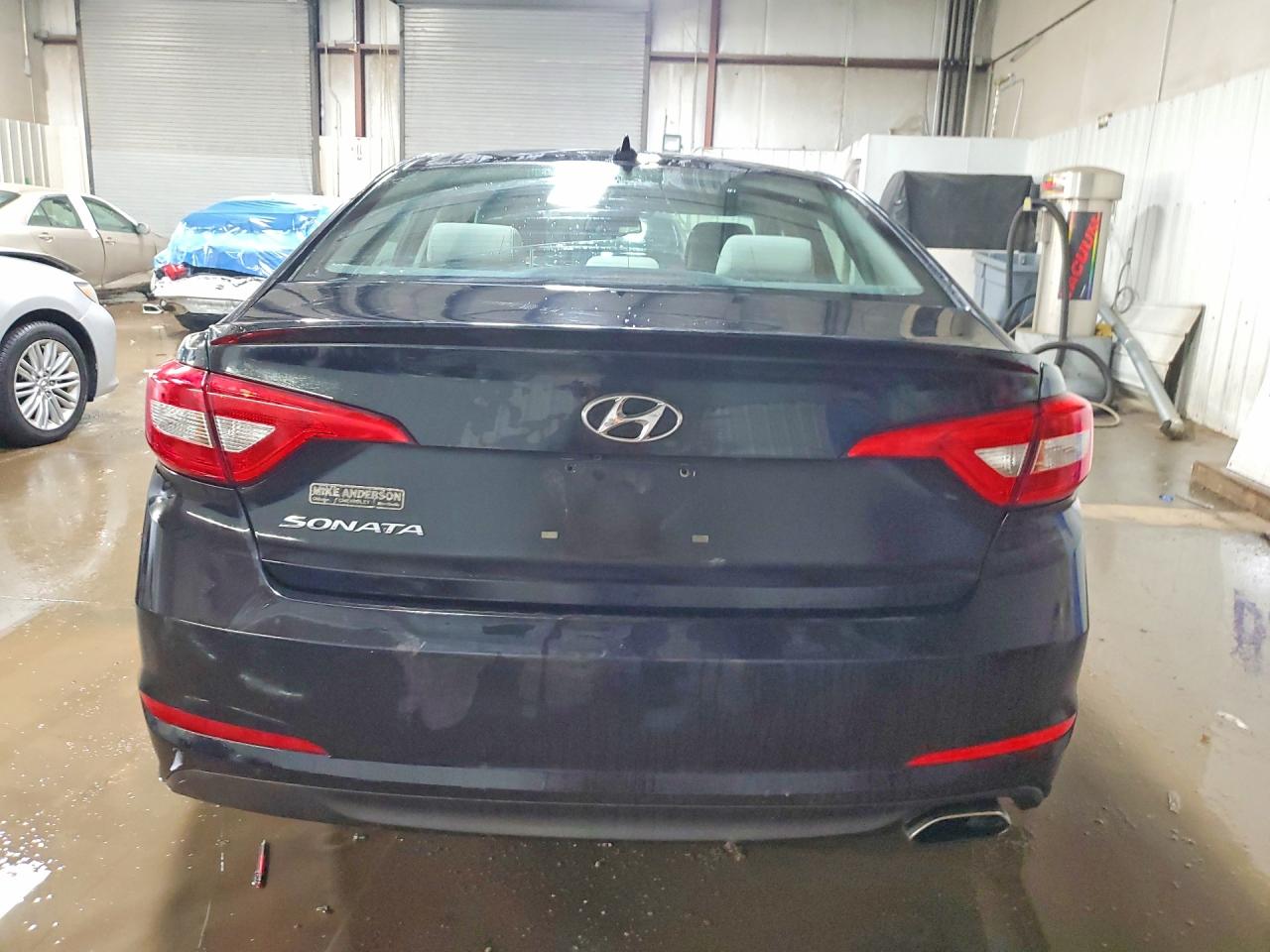 2015 HYUNDAI SONATA SE photo 11