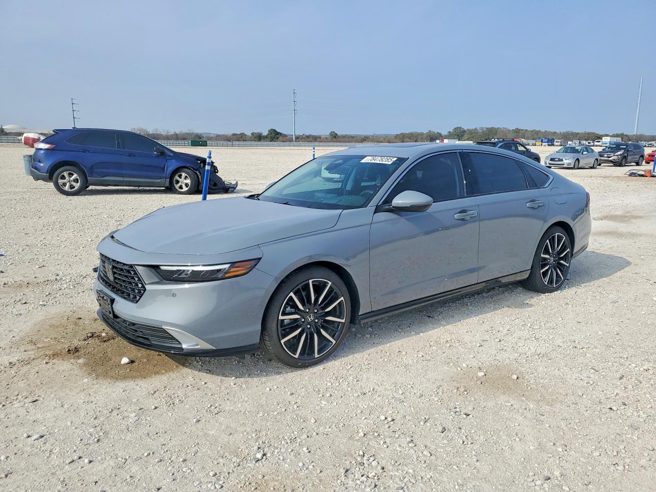 2024 HONDA ACCORD TOURING HYBRID photo 2