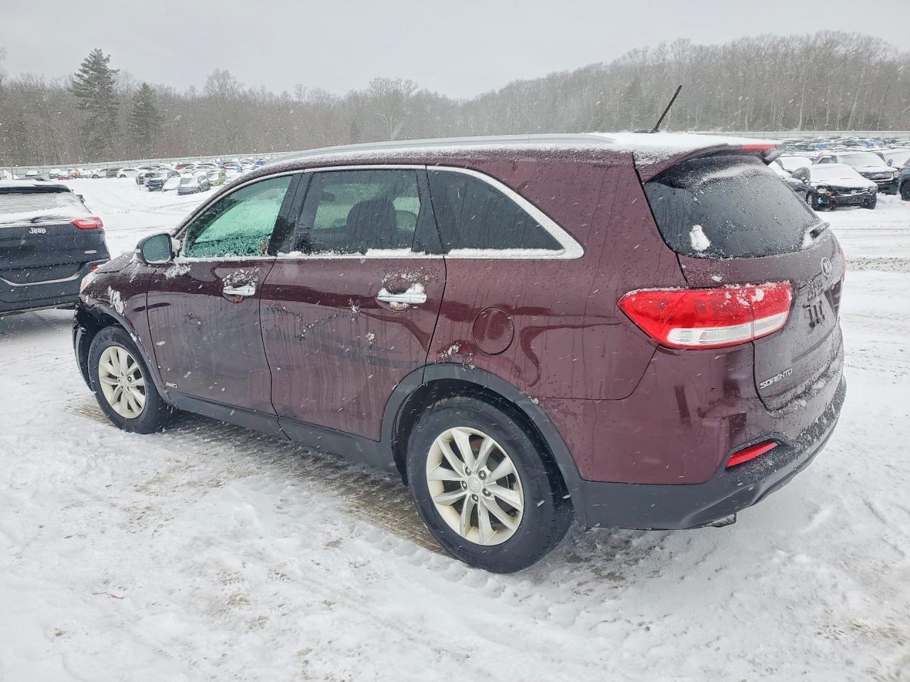 2017 KIA SORENTO LX photo 3