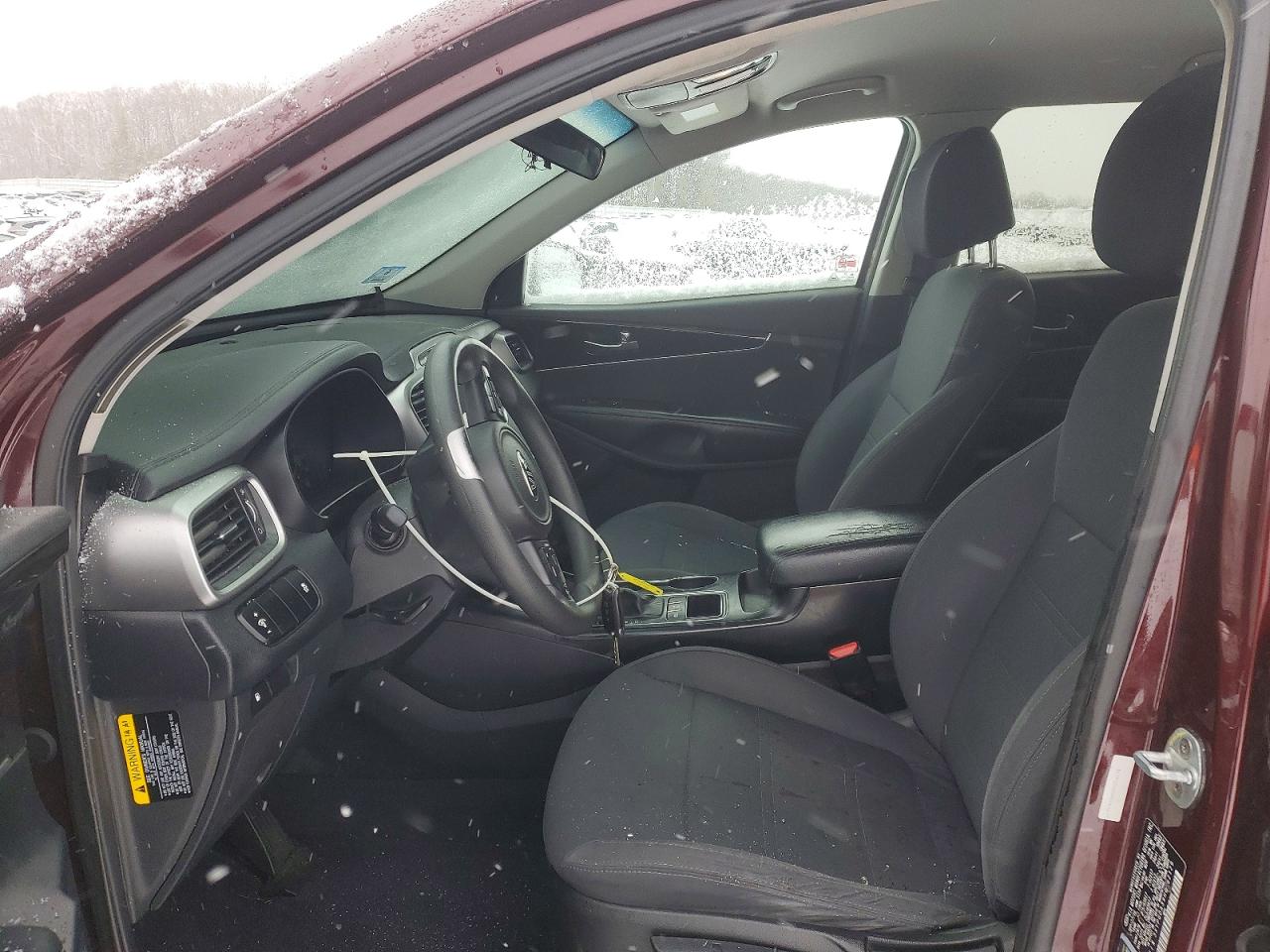 2017 KIA SORENTO LX photo 13