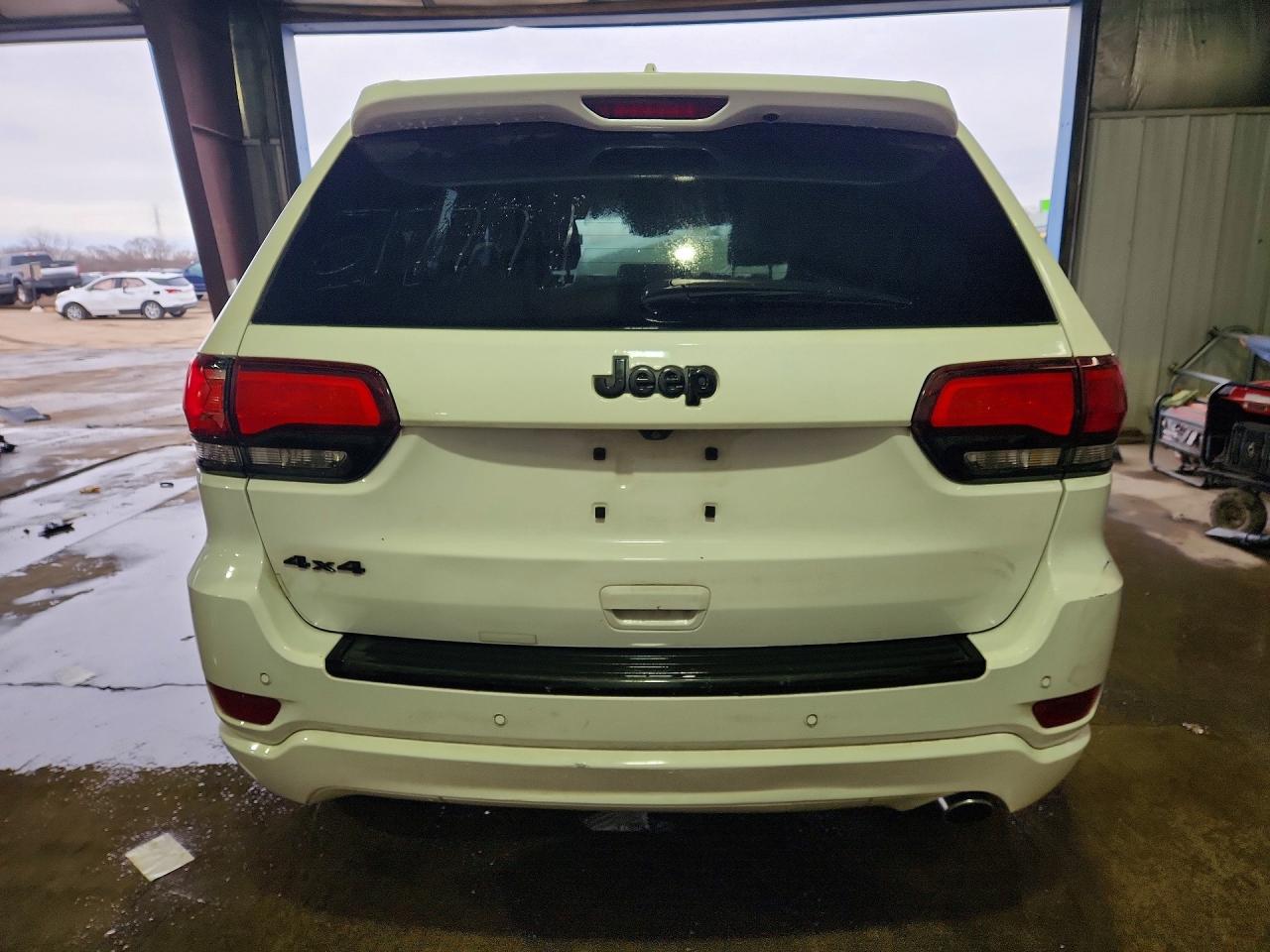 2018 JEEP GRAND CHEROKEE LAREDO photo 6