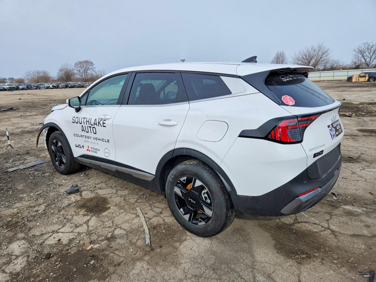 2026 KIA SPORTAGE LX photo 2