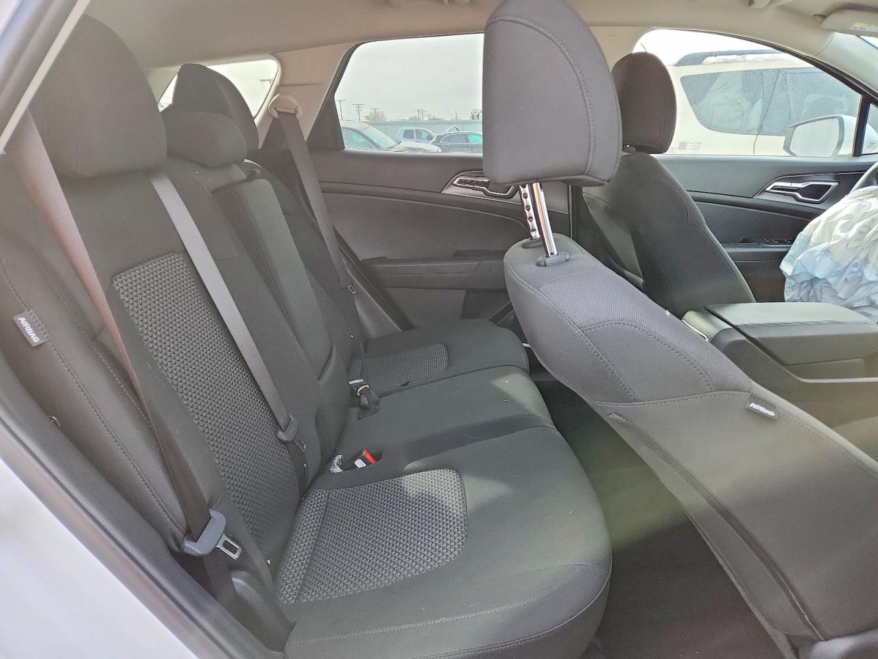 2026 KIA SPORTAGE LX photo 11