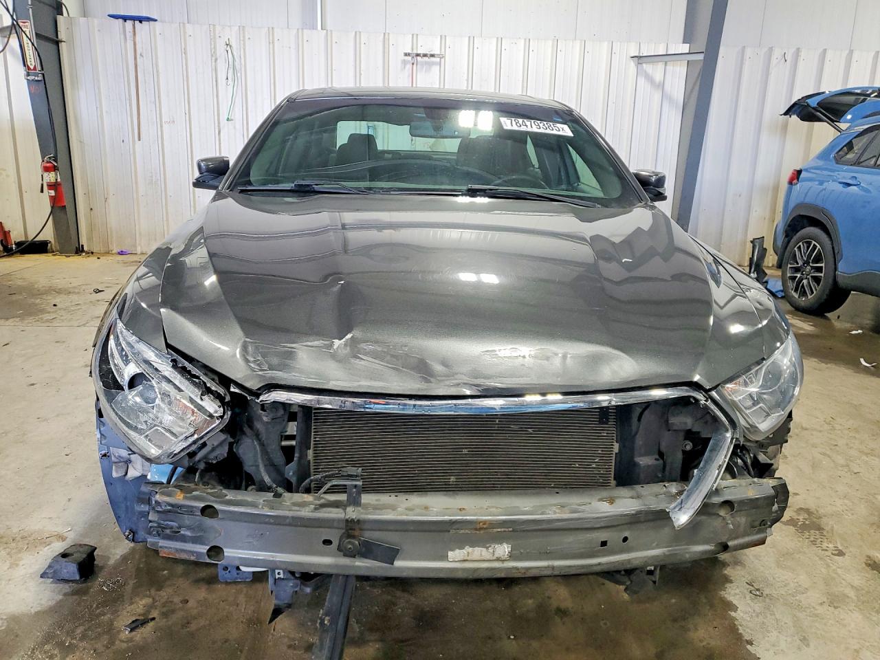 2016 FORD TAURUS SEL photo 5