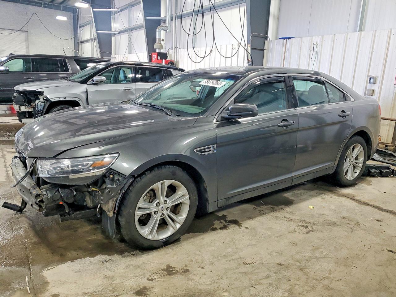 2016 FORD TAURUS