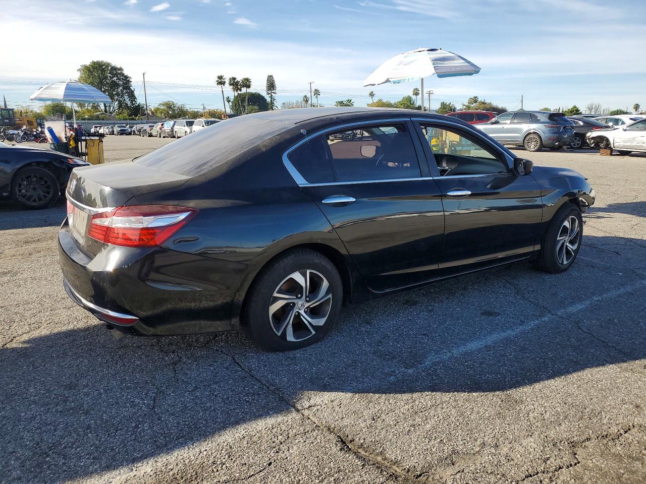2017 HONDA ACCORD LX photo 3