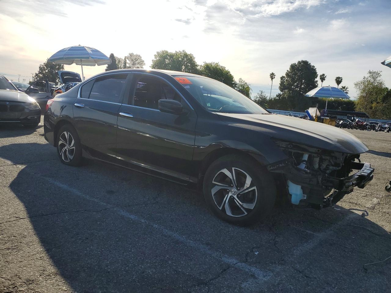 2017 HONDA ACCORD LX photo 4