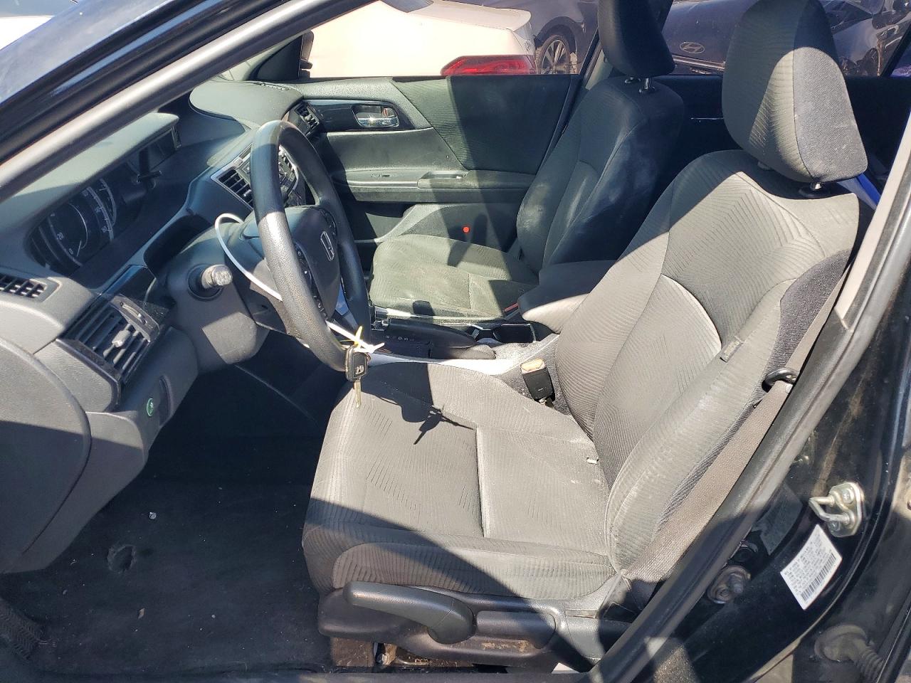 2017 HONDA ACCORD LX photo 7