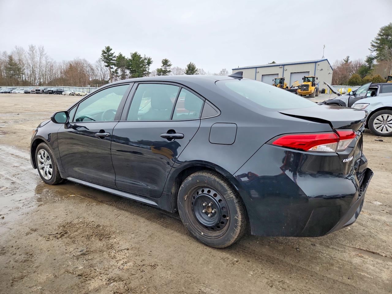 2020 TOYOTA COROLLA LE photo 3