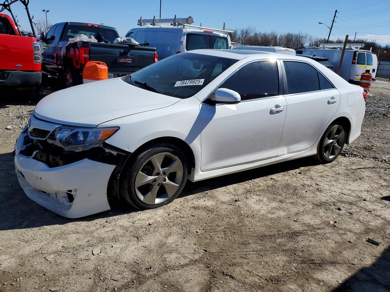 2014 TOYOTA CAMRY