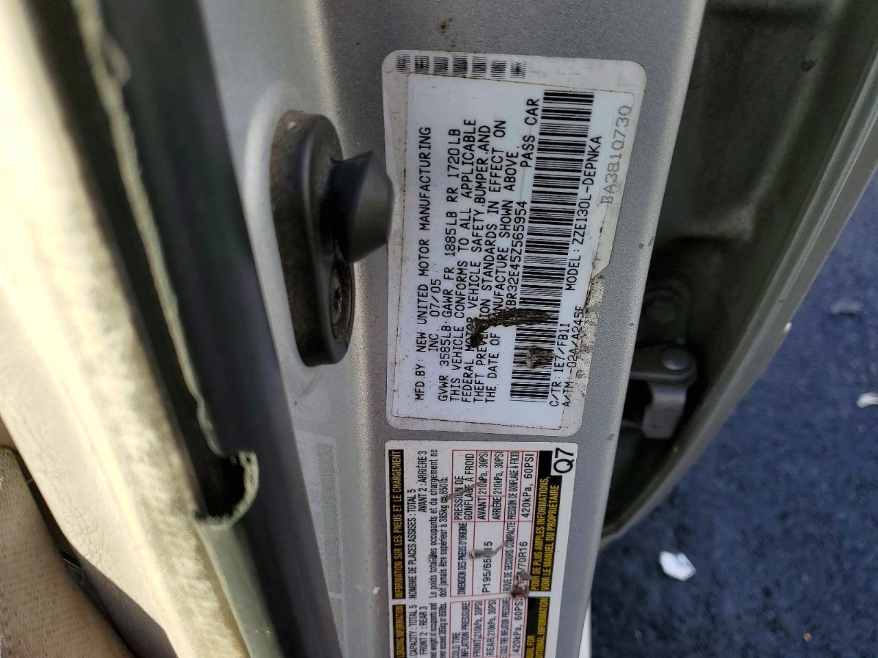2005 TOYOTA COROLLA LE photo 25