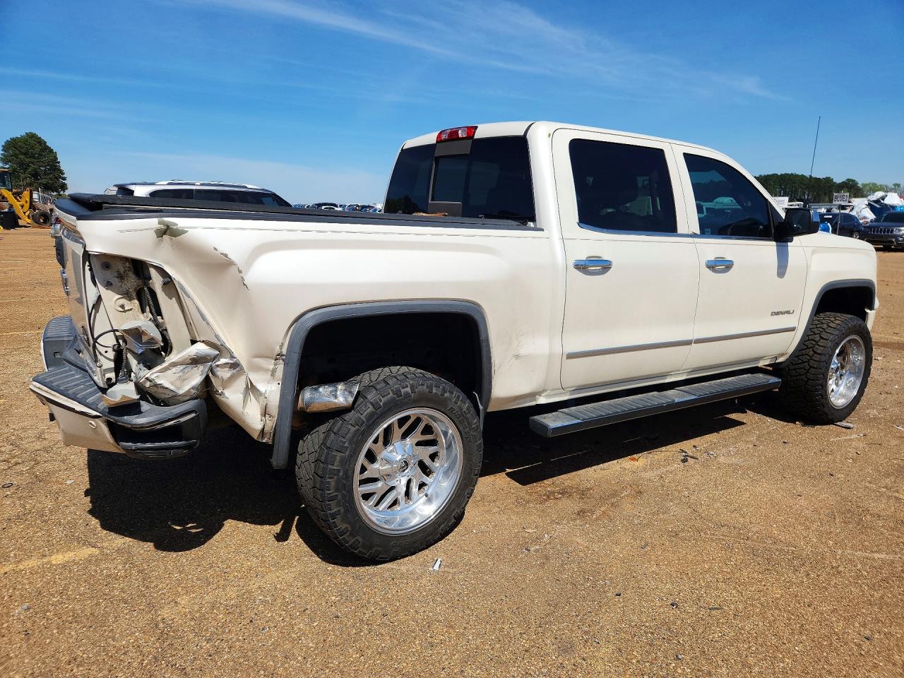 2015 GMC SIERRA K1500 DENALI photo 3
