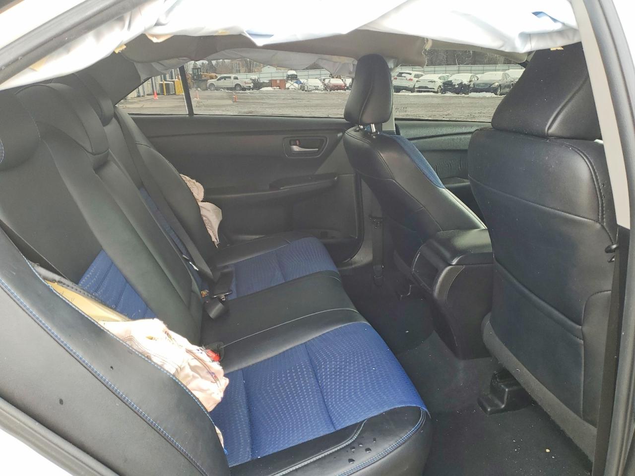 2016 TOYOTA CAMRY photo 28