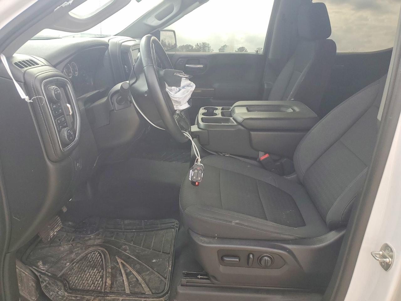 2020 CHEVROLET SILVERADO K1500 RST photo 7