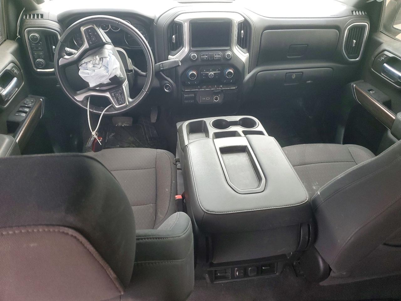 2020 CHEVROLET SILVERADO K1500 RST photo 8