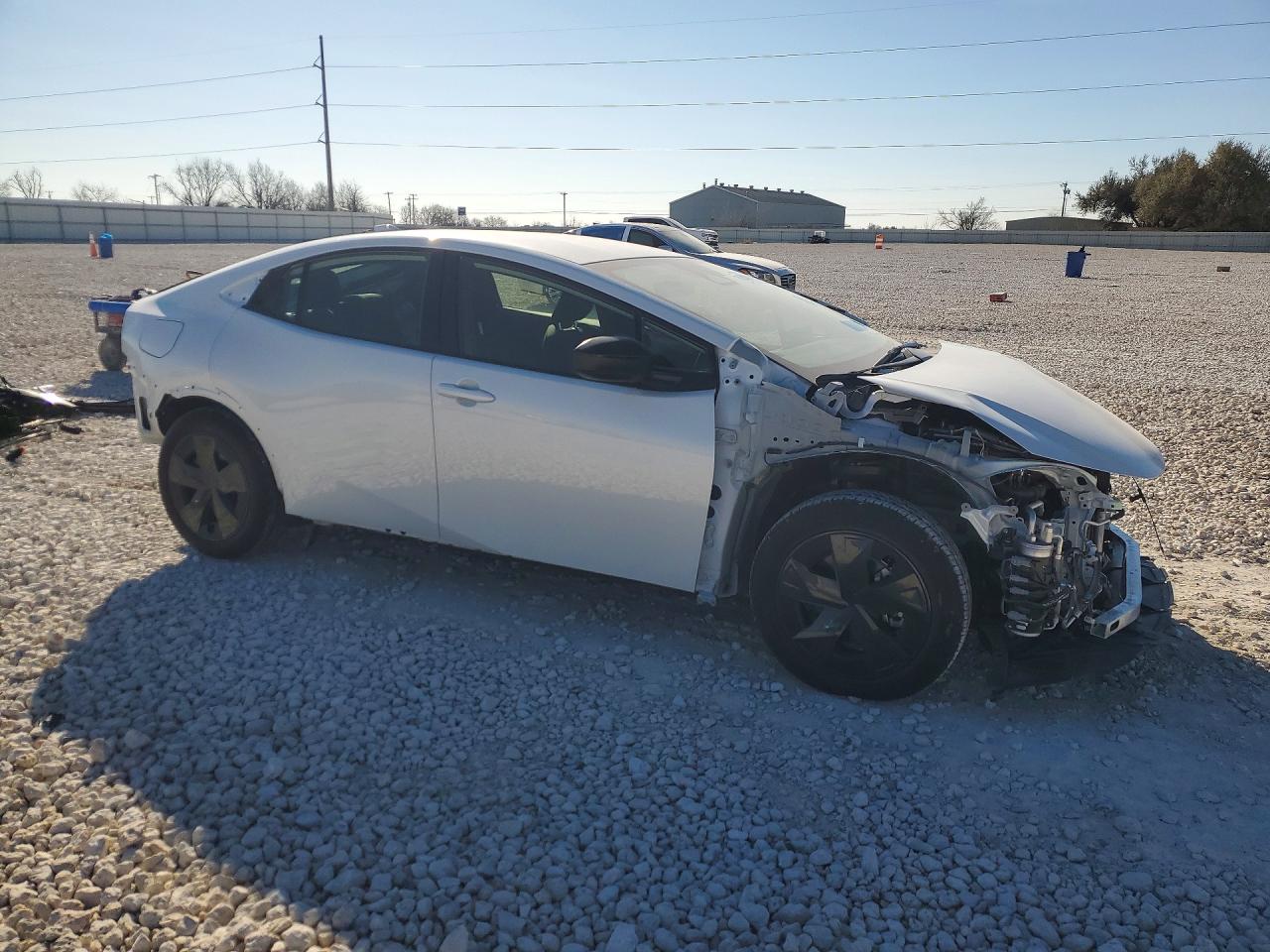 2025 TOYOTA PRIUS SE photo 4