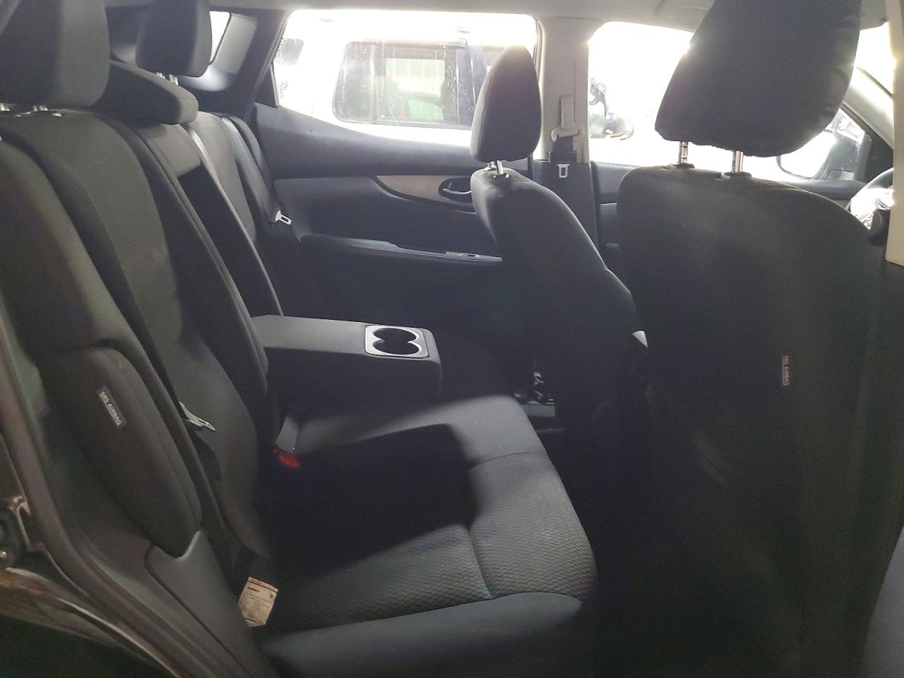 2020 NISSAN ROGUE SPORT S photo 19
