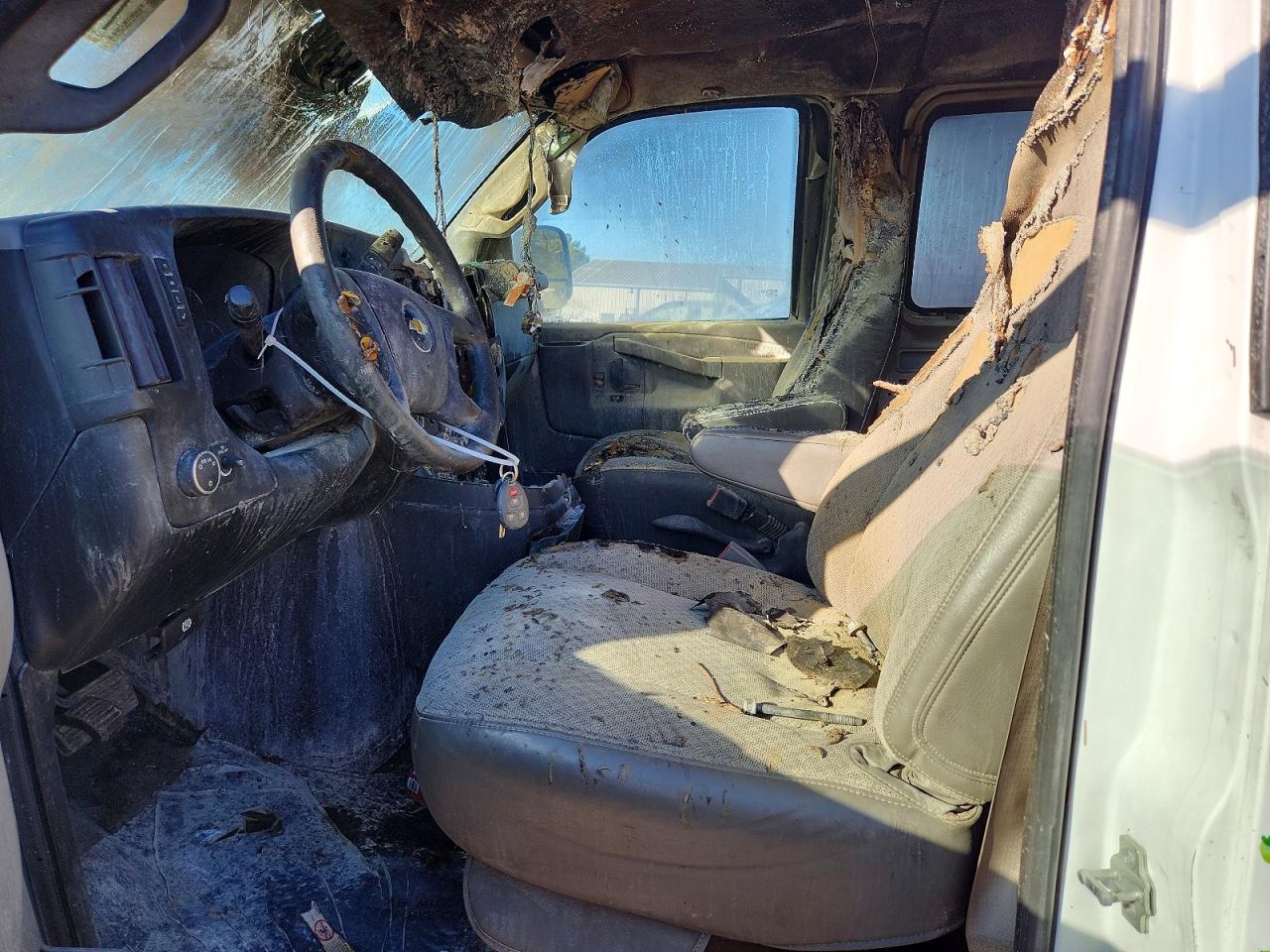 2019 CHEVROLET EXPRESS G3500 LT photo 19