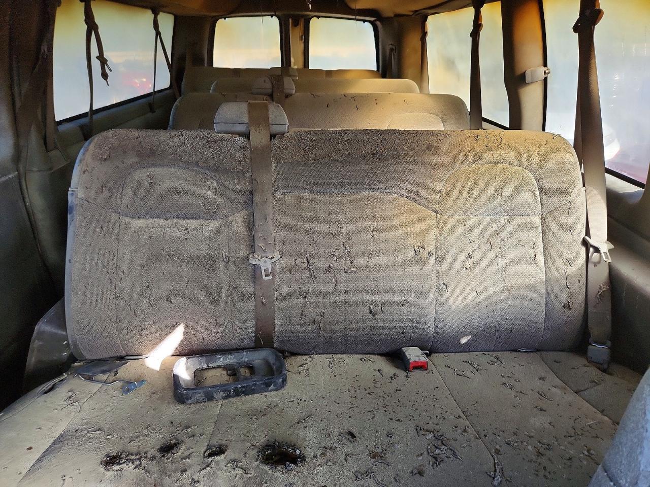 2019 CHEVROLET EXPRESS G3500 LT photo 28