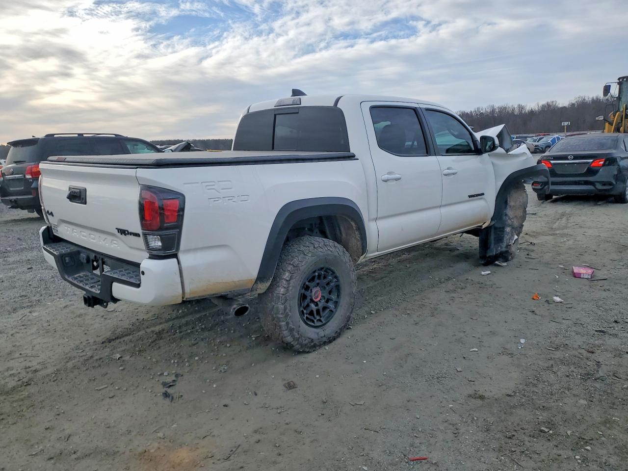 2022 TOYOTA TACOMA DOUBLE CAB photo 3
